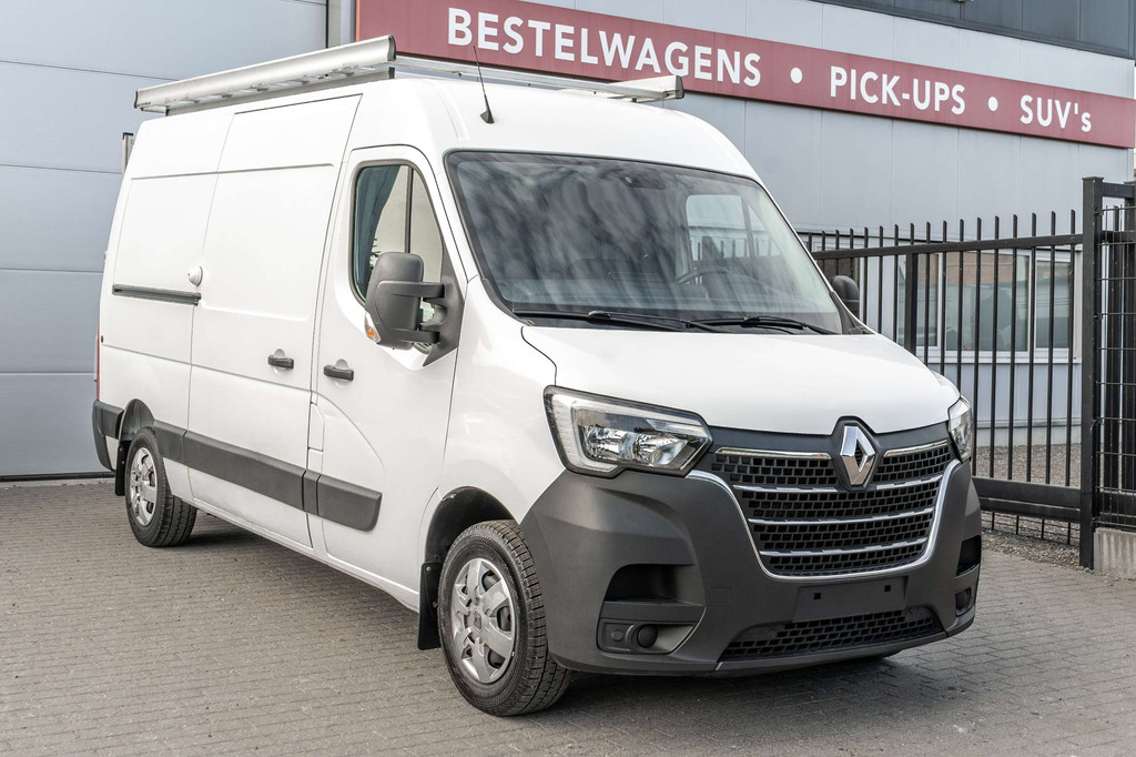 Renault Master L2H2 2.3dCi – Imperiaal / Airco – 18.000ex